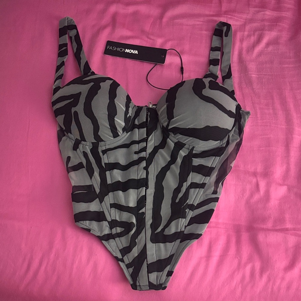 Fashion Nova Black and Gray Patterned Bodysuit